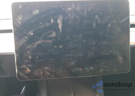 2023 Tesla Model Y из США, поврежденный, VIN 7SAYGAEE0PF686760